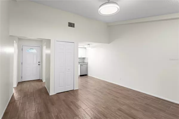 Tampa, FL 33624,13046 LEVERINGTON ST