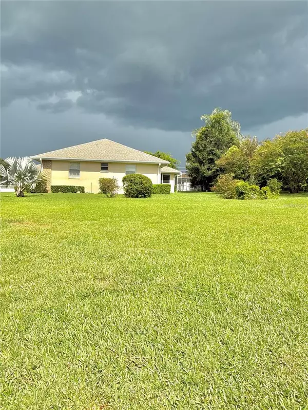 Lakeland, FL 33810,2130 SAXON LN