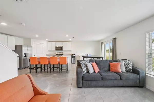 Wimauma, FL 33598,5152 PLUMERIA DR