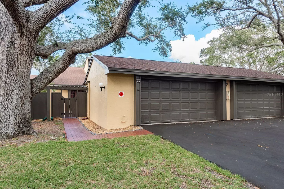 Largo, FL 33774,13300 INDIAN ROCKS RD #704