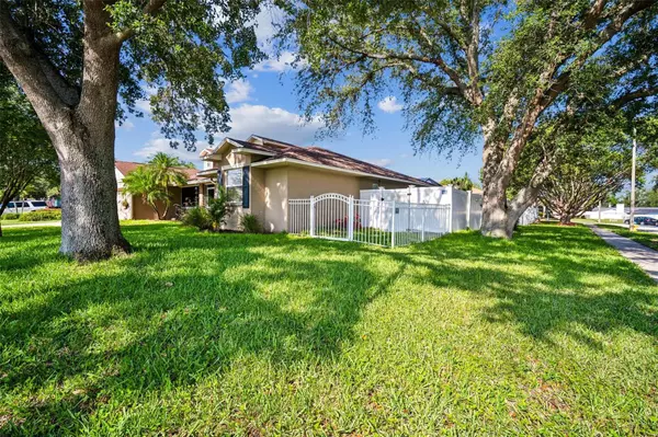 Valrico, FL 33596,2507 DEWBERRY ST