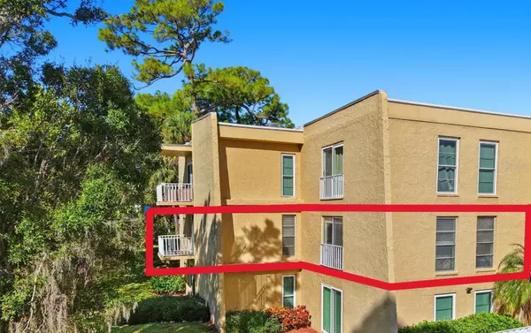 Largo, FL 33771,225 COUNTRY CLUB DR #E252