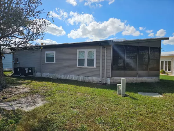 Oldsmar, FL 34677,106 DOLPHIN DR E