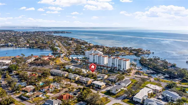 St Petersburg, FL 33704,1330 SNELL ISLE BLVD NE #4