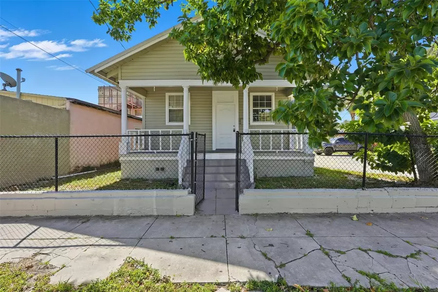 2310 W ARCH ST, Tampa, FL 33607