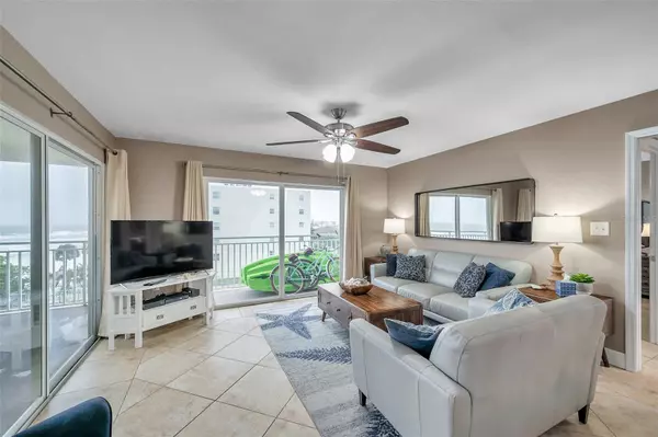 Redington Shores, FL 33708,17450 GULF BLVD #306