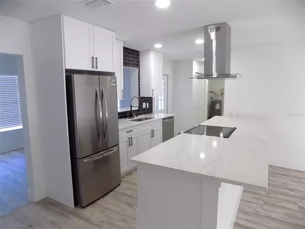 Oldsmar, FL 34677,1802 CHINABERRY DR