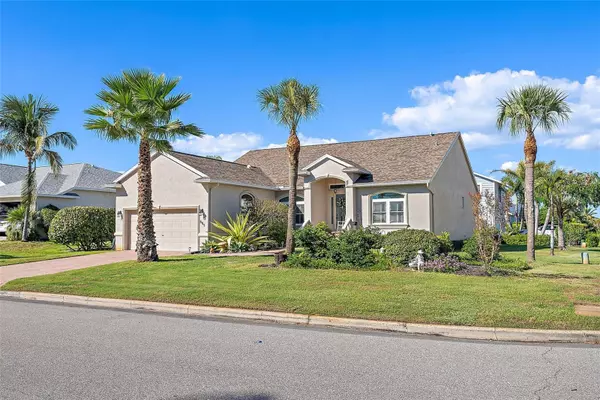 605 4TH ST W, Tierra Verde, FL 33715