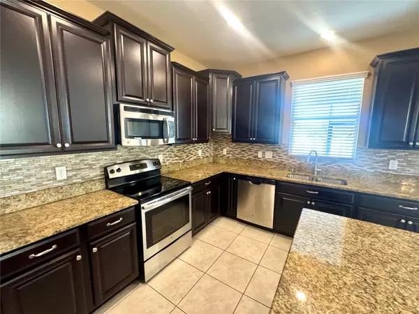 Ruskin, FL 33570,1912 HAWKS VIEW DR