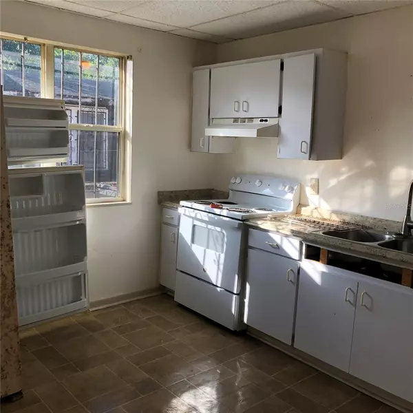 Tampa, FL 33607,1903 W SAINT JOSEPH ST