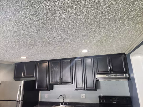 Tampa, FL 33615,5901 BRYCE LN #5914