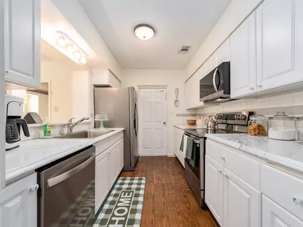 St Petersburg, FL 33708,5261 97TH WAY N