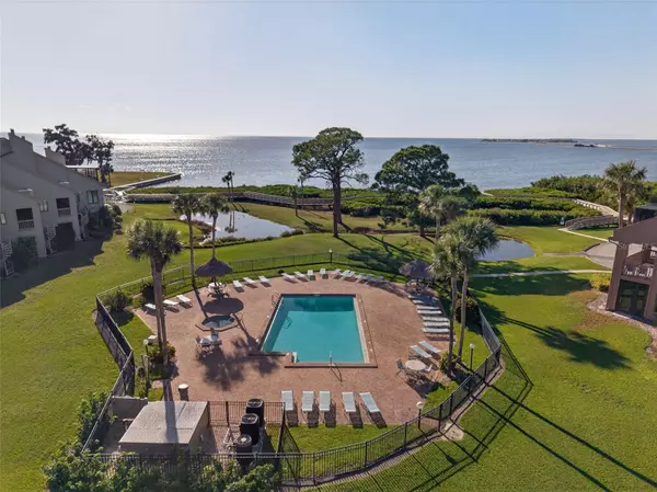 Tarpon Springs, FL 34689,321 WINDRUSH LOOP