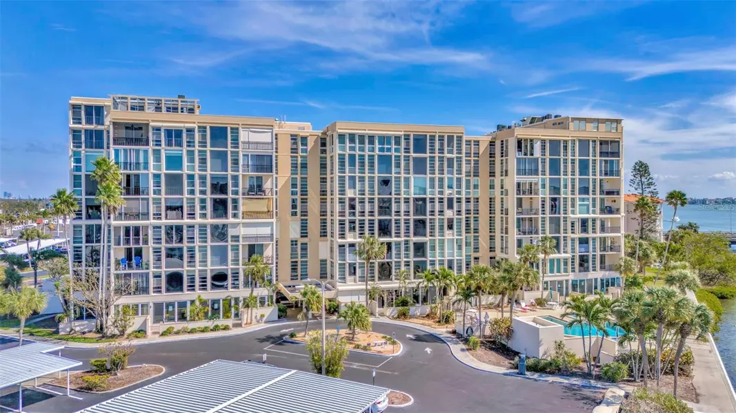 7400 SUN ISLAND DR S #401, South Pasadena, FL 33707