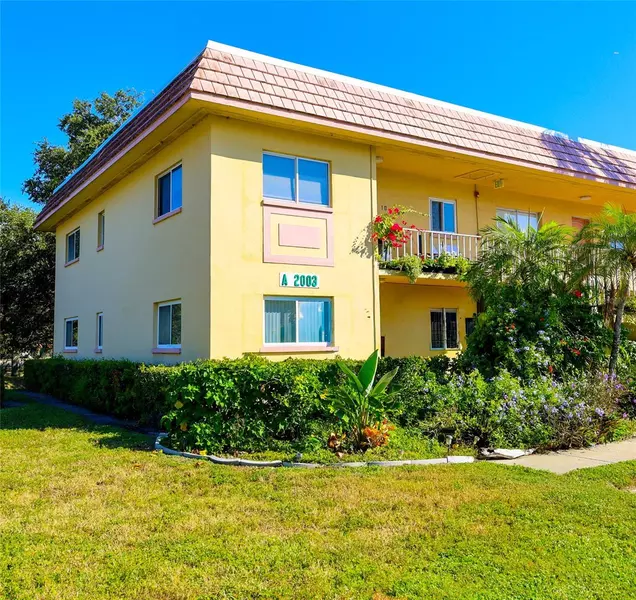 2003 GREENBRIAR BLVD #1, Clearwater, FL 33763