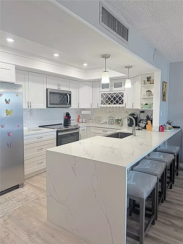 Clearwater Beach, FL 33767,400 ISLAND WAY #1205