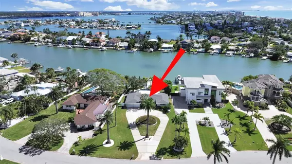 North Redington Beach, FL 33708,339 BATH CLUB BLVD S