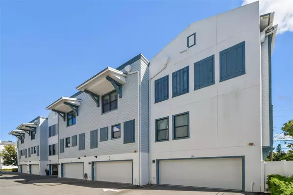 Dunedin, FL 34698,946 HIGHLAND AVE #10