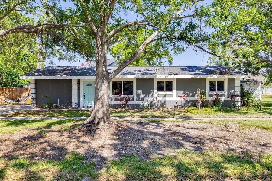 401 PATICA RD NE, St Petersburg, FL 33702