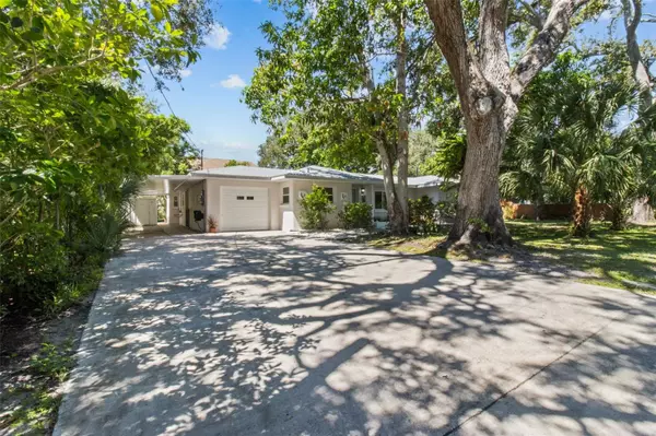 St Petersburg, FL 33708,4665 WOODLAND DR