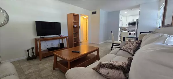 St Petersburg, FL 33713,3540 32ND AVE N #213