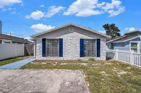 Tampa, FL 33615,8234 RAVENCROFT DR