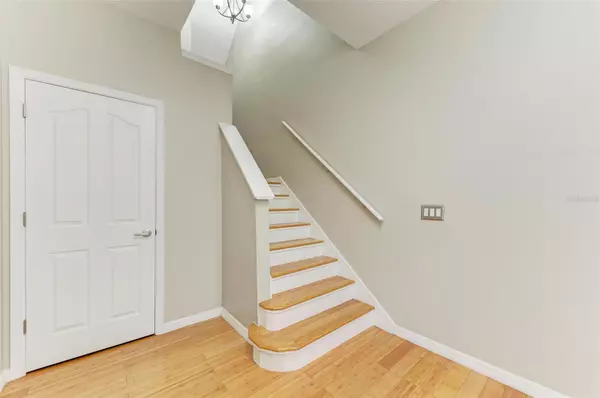 Tampa, FL 33611,2926 BAYSHORE POINTE DR