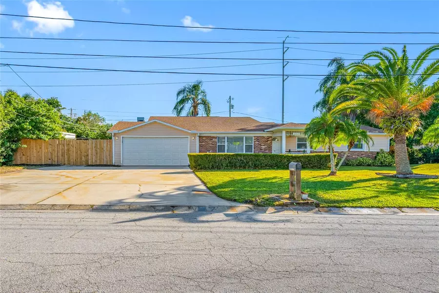 2265 S LAGOON CIR, Clearwater, FL 33765