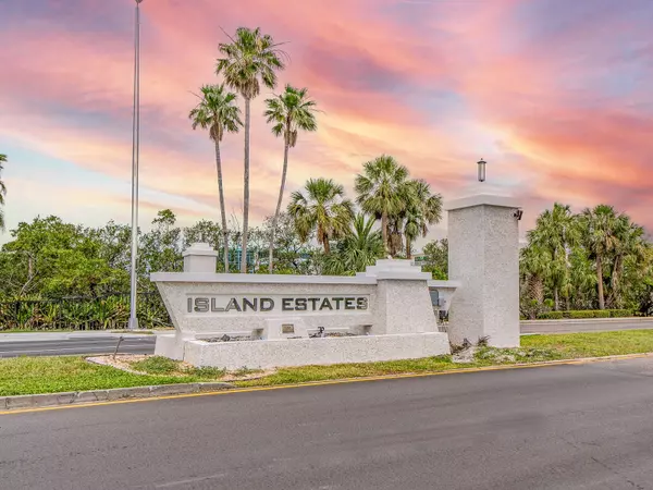 Clearwater Beach, FL 33767,51 ISLAND WAY #1001