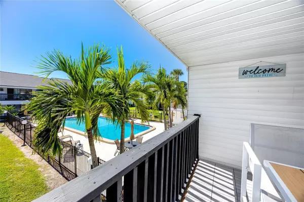 Tarpon Springs, FL 34689,607 HAVEN PL #607