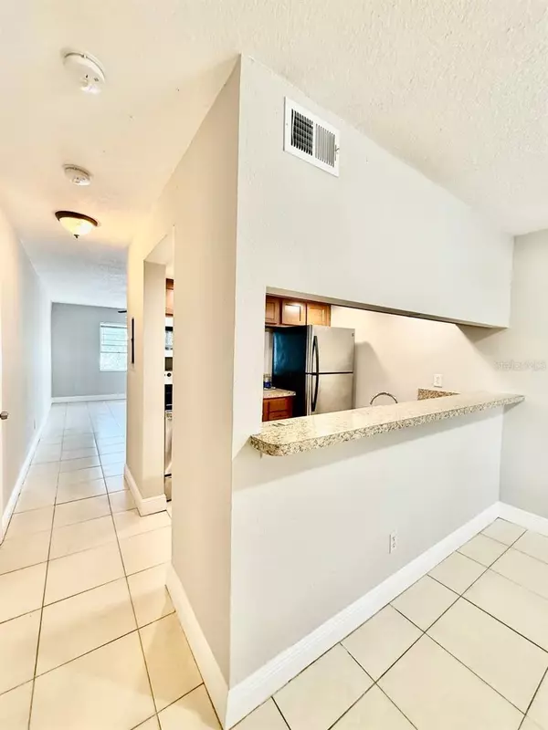 Tampa, FL 33617,7156 E BANK DR