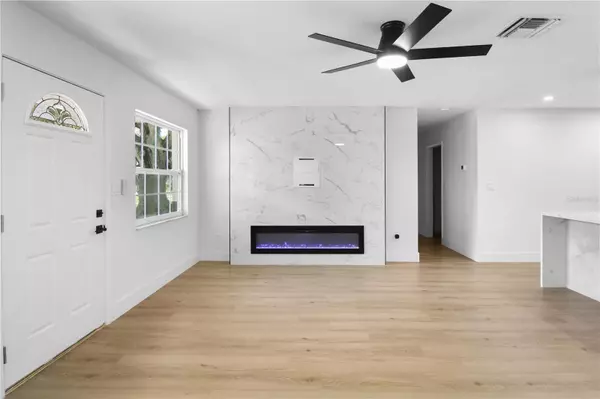 Pinellas Park, FL 33781,5745 76TH AVE N