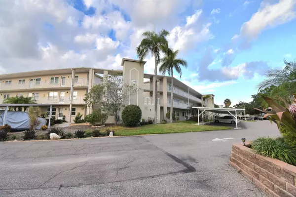 Dunedin, FL 34698,948 VIRGINIA ST #107