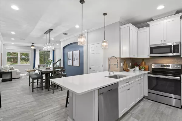 Tampa, FL 33626,11506 CROWNED SPARROW LN