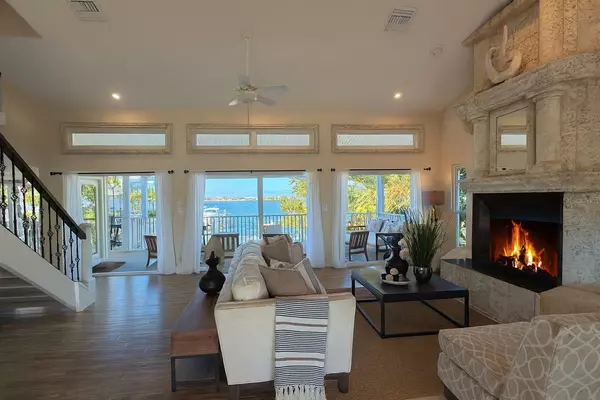 St Pete Beach, FL 33706,255 46TH AVE