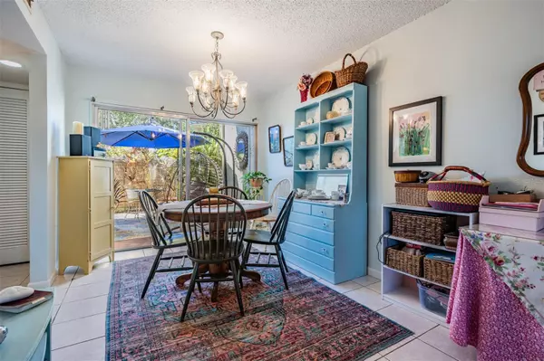 Tarpon Springs, FL 34689,501 WINDRUSH BAY DR #114