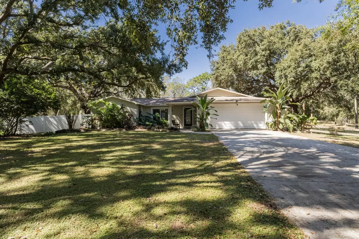 Wesley Chapel, FL 33544,6709 9 IRON CT
