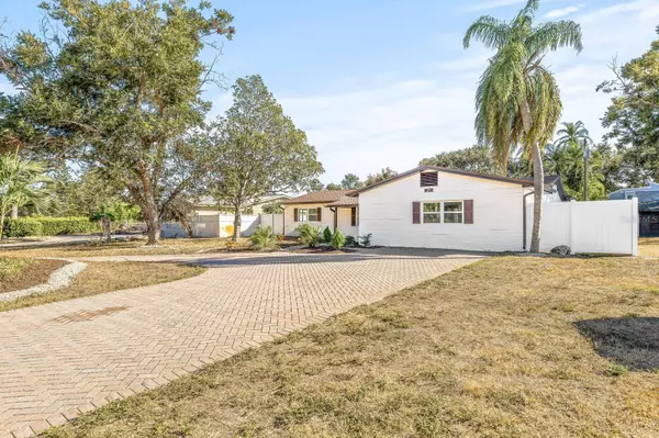 St Petersburg, FL 33710,7784 22ND AVE N