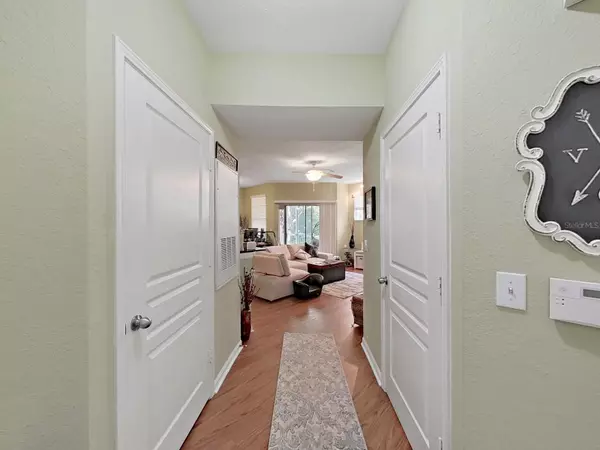 Tampa, FL 33647,5125 PALM SPRINGS BLVD #11104