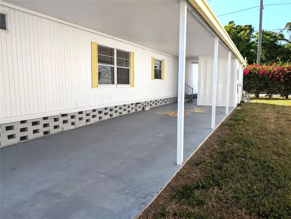 Pinellas Park, FL 33781,82010 A ST N #10