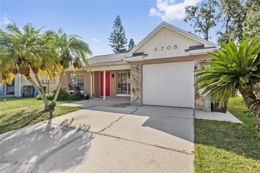 6708 SWAIN AVE, Tampa, FL 33625