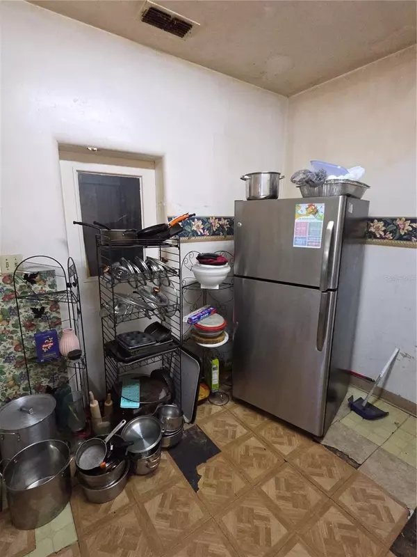 St Petersburg, FL 33712,2243 19TH ST S