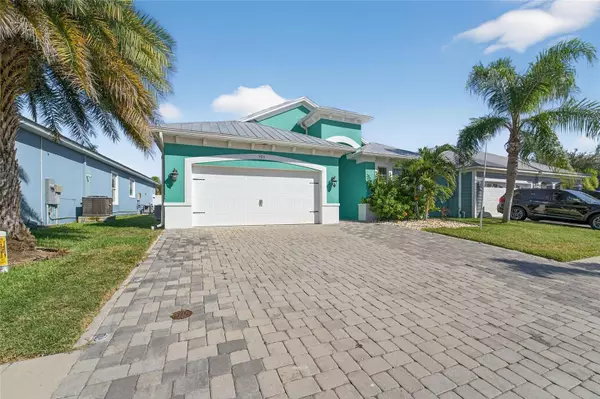 Apollo Beach, FL 33572,565 BIMINI BAY BLVD
