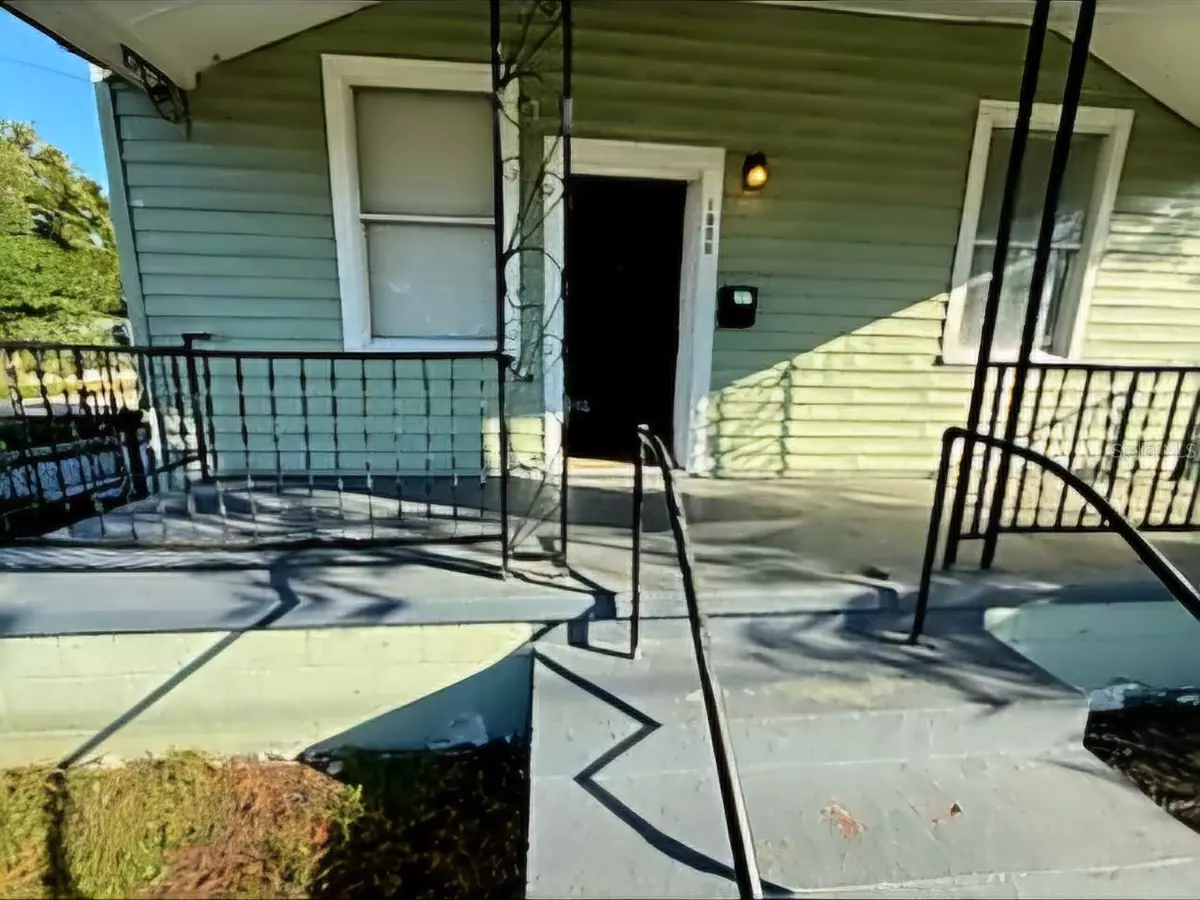 Tampa, FL 33605,1002 E 14TH AVE