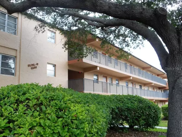 St Petersburg, FL 33708,4600 98TH WAY N #108