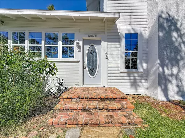 Seminole, FL 33772,8352 RIDGE RD