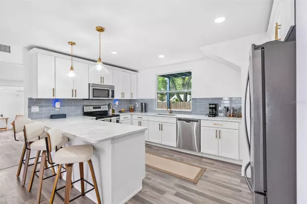 St Petersburg, FL 33714,2201 50TH AVE N