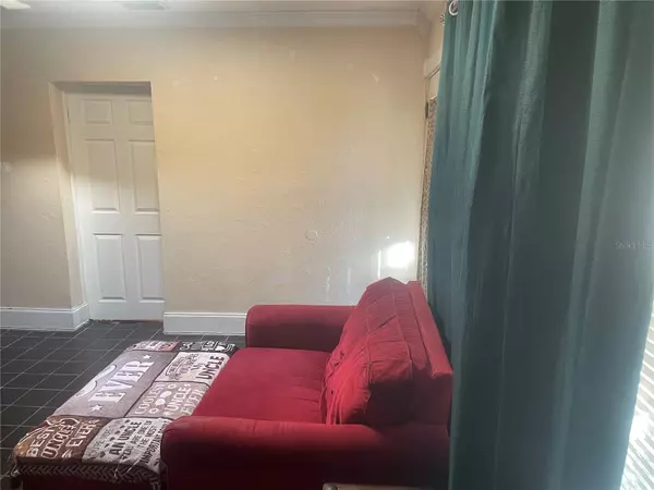 St Petersburg, FL 33714,2133 43RD AVE N