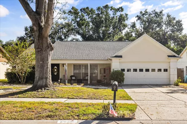 2605 BERRYVINE PL, Valrico, FL 33596