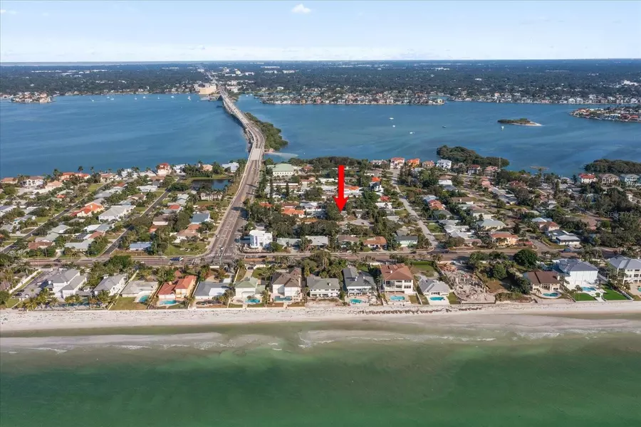 0941 PALM DR, Belleair Beach, FL 33786